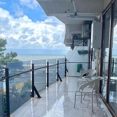 Daniel Sea View Apartment Batumi Zewnętrze zdjęcie